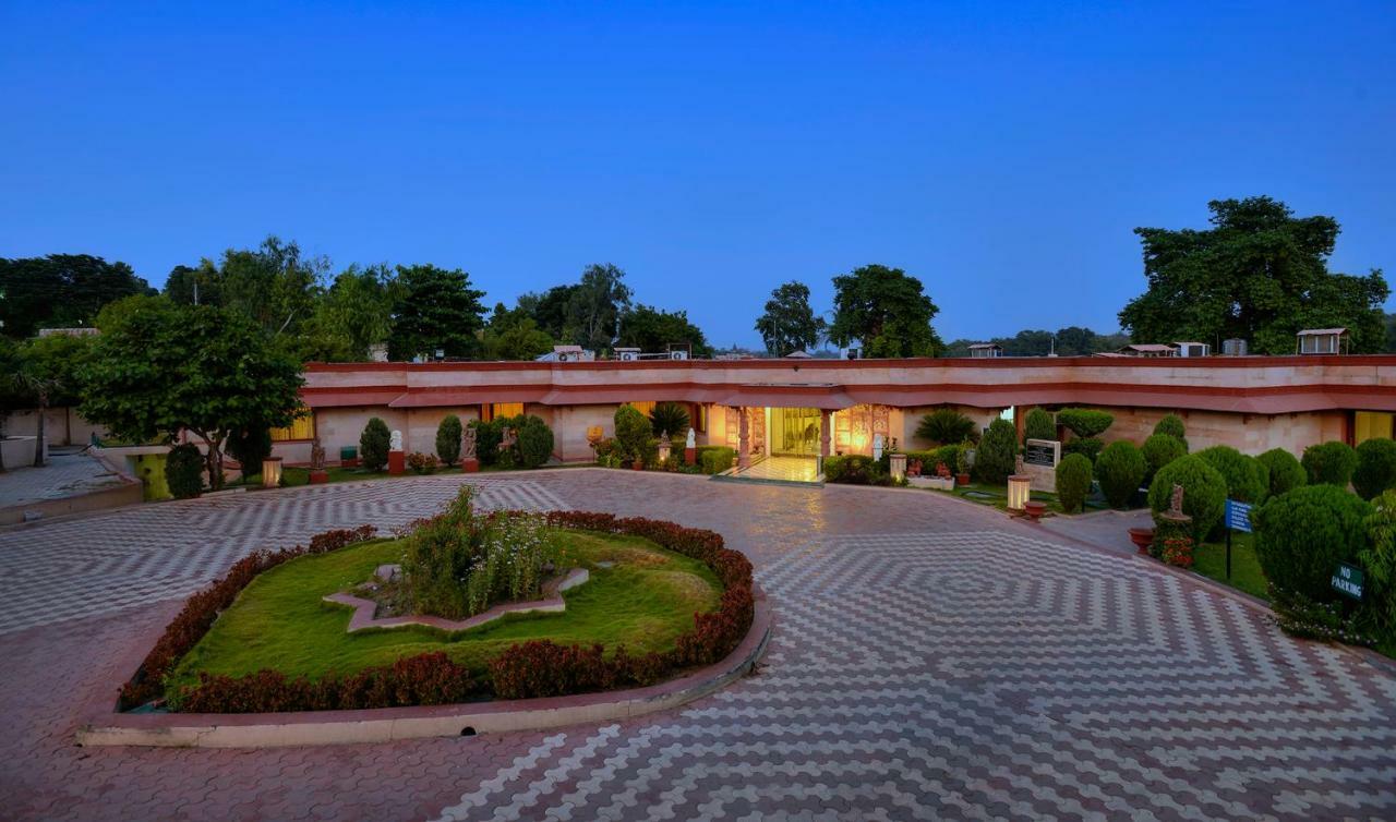 The Orchha Resort Exterior photo